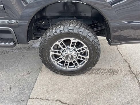 Used 2023 Ford F250 Limited w/ FX4 Off-Road Package image 32