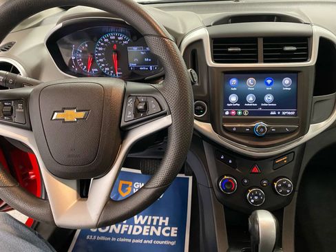 Used 2020 Chevrolet Sonic LT image 13