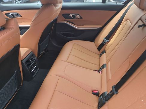 Used 2023 BMW 330i xDrive Sedan w/ Premium Package image 31