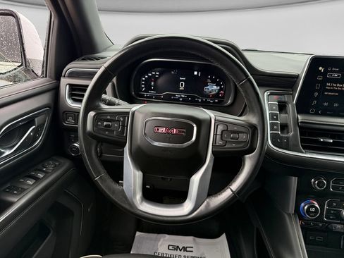 Used 2023 GMC Yukon SLT AWD/4WD image 15