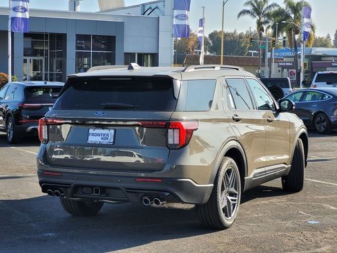 New 2026 Ford Explorer ST w/ Sun And Sound Package image 27