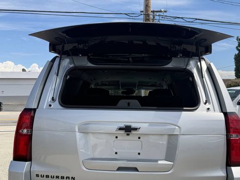 Used 2018 Chevrolet Suburban LT AWD/4WD image 23