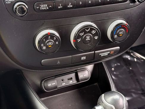 Used 2014 Kia Soul + FWD image 22