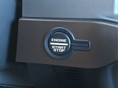 Used 2022 Ford Bronco Outer Banks image 31