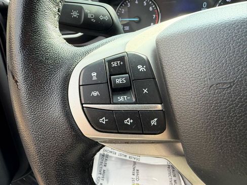 Used 2021 Ford Explorer Limited AWD/4WD image 32
