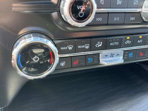 Used 2024 Ford F150 Lariat w/ Equipment Group 502A High AWD/4WD image 57
