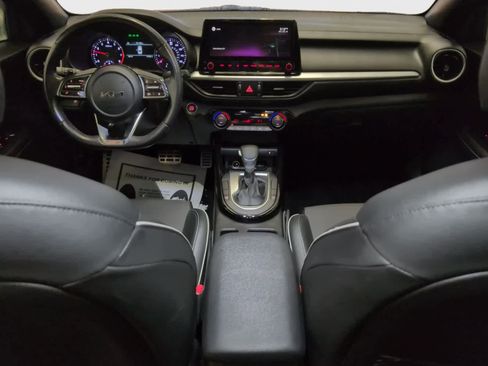 Used 2022 Kia Forte GT-Line w/ GT-Line Premium Package image 12