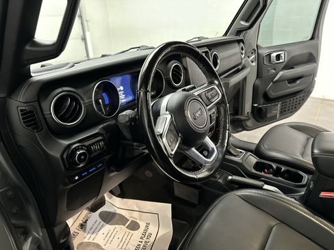 Used 2021 Jeep Wrangler Unlimited Sahara w/ Cold Weather Group AWD/4WD image 16