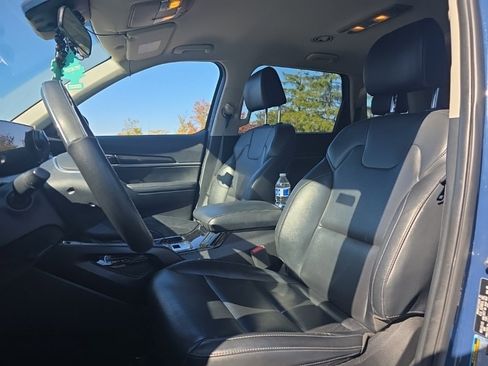 Used 2023 Kia Telluride S image 23