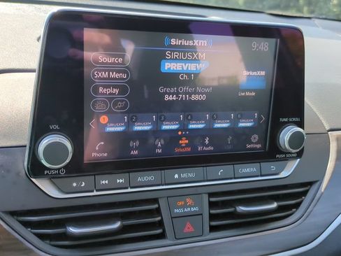 Used 2024 Nissan Altima 2.5 SV FWD image 18