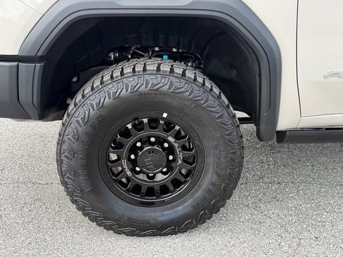New 2026 GMC Sierra 2500 AT4X w/ AT4X AEV Edition AWD/4WD image 11