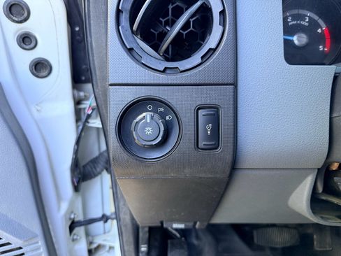 Used 2015 Ford F250 XL AWD/4WD image 25