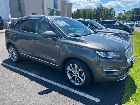 Used 2019 Lincoln MKC Select w/ Select Plus Package AWD/4WD image 3