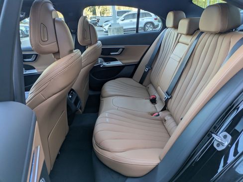 New 2026 Mercedes-Benz E 450 4MATIC Sedan image 16