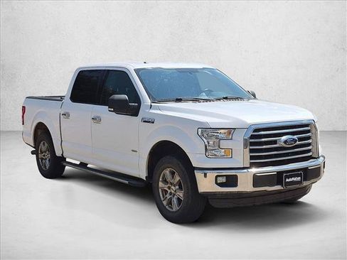 Used 2015 Ford F150 XLT w/ Equipment Group 302A Luxury RWD image 3