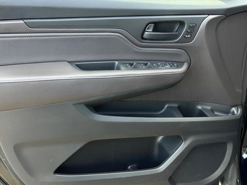 Used 2018 Honda Odyssey Touring image 28
