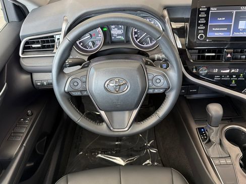 Used 2023 Toyota Camry SE w/ Convenience Package FWD image 13