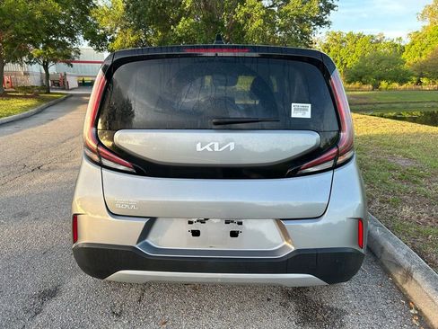 Used 2024 Kia Soul LX w/ Option Group 015 image 4