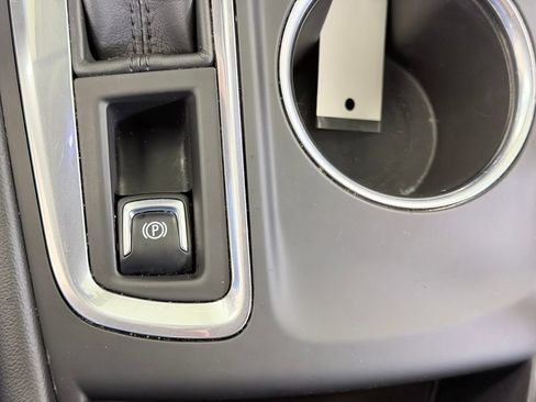 Used 2018 Chevrolet Equinox Premier AWD/4WD image 52