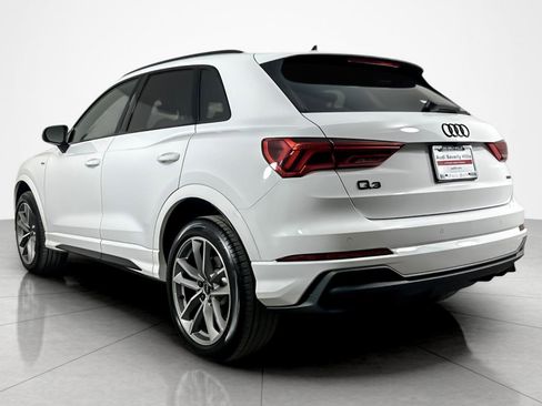 Used 2025 Audi Q3 2.0T Premium w/ Convenience Package AWD/4WD image 3