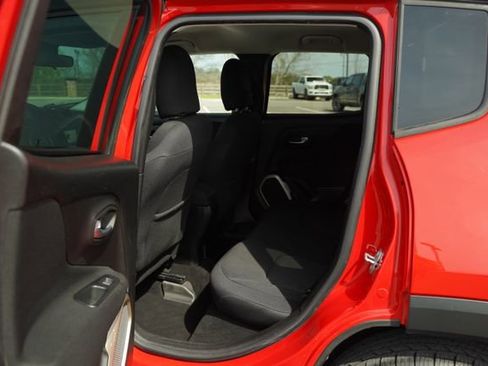 Used 2015 Jeep Renegade Latitude w/ Trailer Tow Group image 14