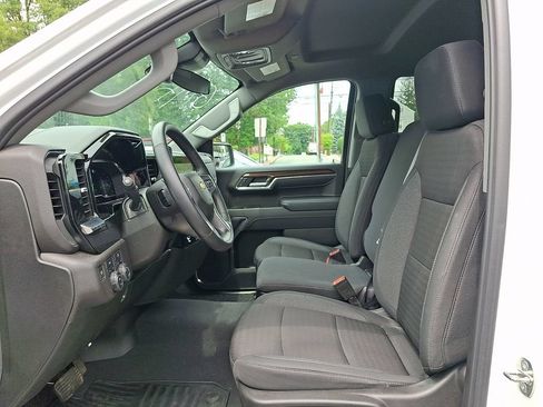 Used 2023 Chevrolet Silverado 1500 LT AWD/4WD image 13