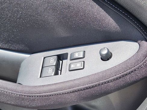 Used 2010 Nissan 370Z Roadster RWD image 15