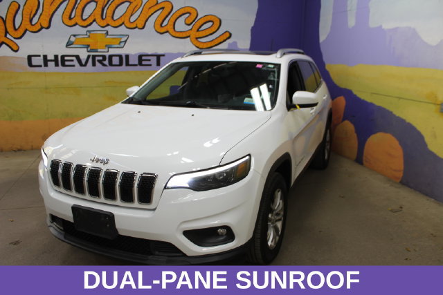 Used 2019 Jeep Cherokee Latitude w/ Comfort & Convenience Group AWD/4WD image 4