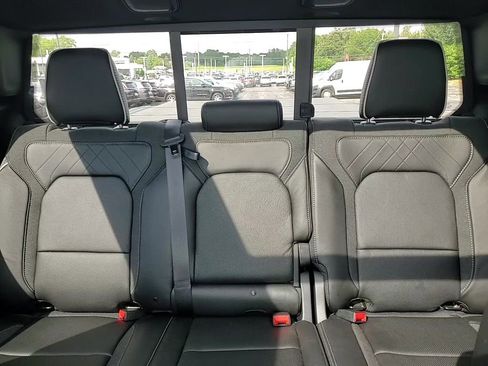 New 2025 RAM 1500 Limited image 23