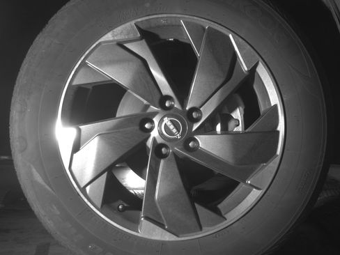 Used 2025 Nissan Rogue SV image 13