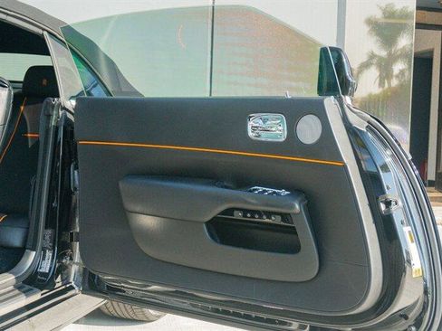 Used 2018 Rolls-Royce Dawn image 54