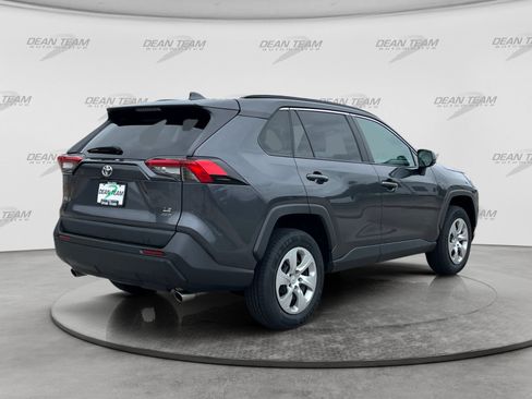 Used 2021 Toyota RAV4 LE AWD/4WD image 7