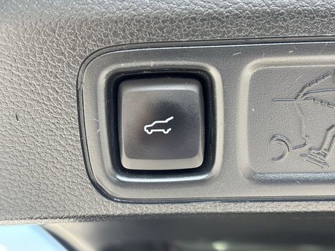 Used 2019 Ford Expedition Limited w/ Equipment Group 302A image 9