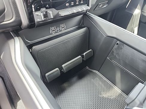 Used 2025 RAM 2500 Big Horn image 42