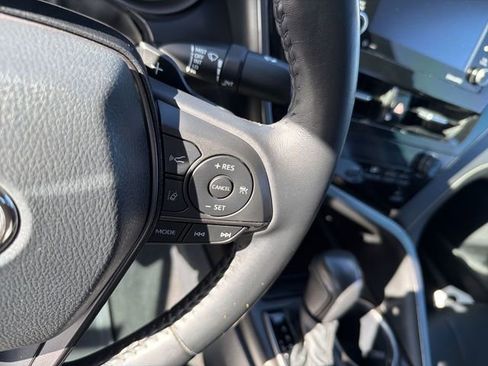 Used 2021 Toyota Camry SE w/ Blackout Package (TMS) image 17