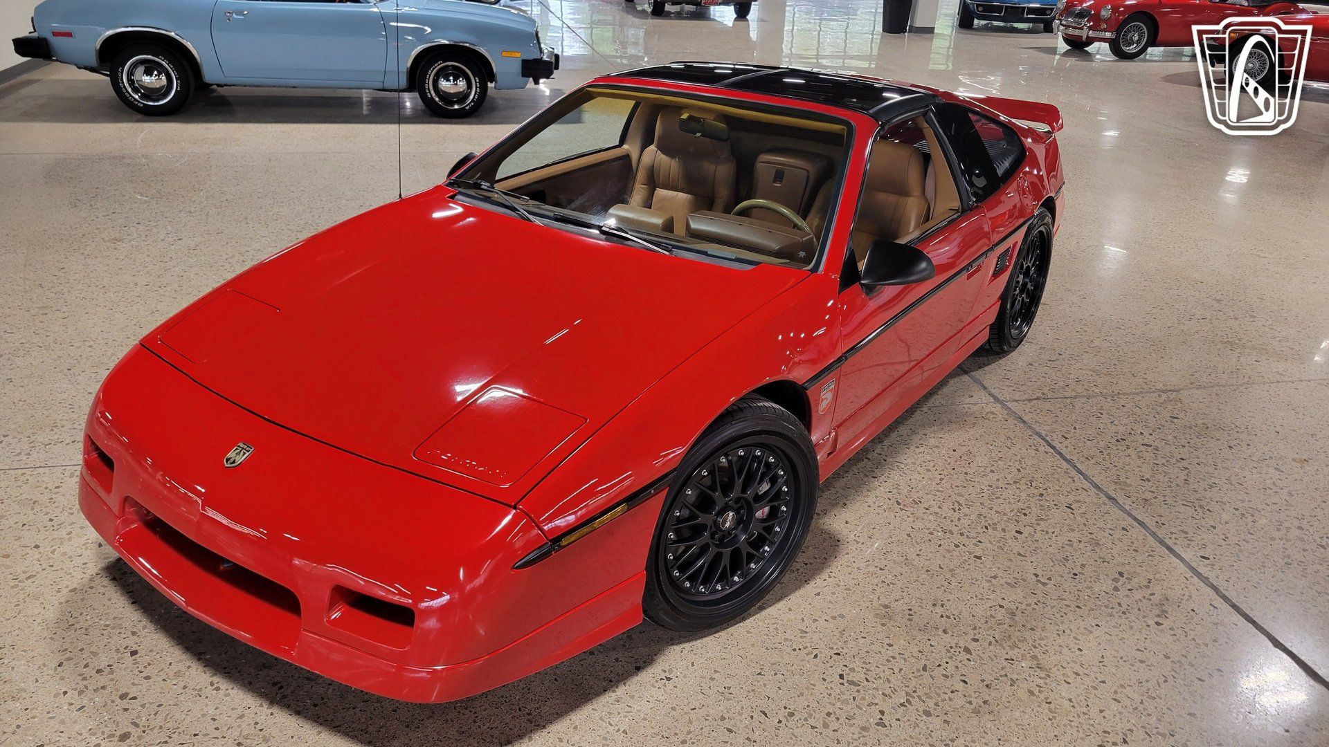 Used 1988 Pontiac Fiero GT RWD image 5