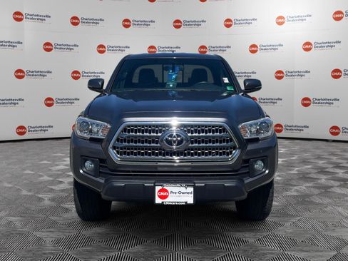 Used 2016 Toyota Tacoma TRD Off-Road w/ Towing Package AWD/4WD image 8