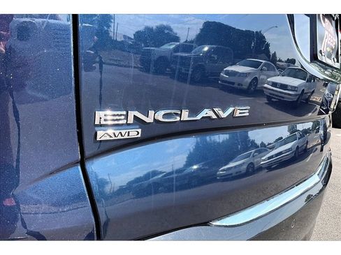 Used 2023 Buick Enclave Premium w/ LPO, Touring Package AWD/4WD image 23