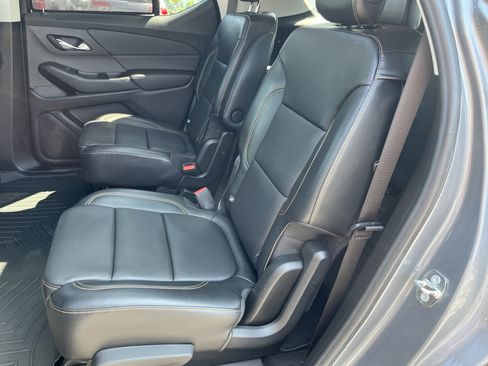 Used 2018 Chevrolet Traverse LT AWD/4WD image 19