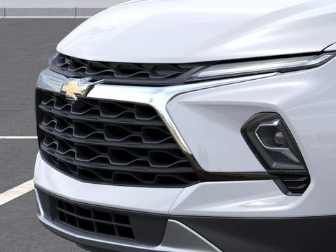 New 2026 Chevrolet Blazer LT w/ Convenience Package AWD/4WD image 13