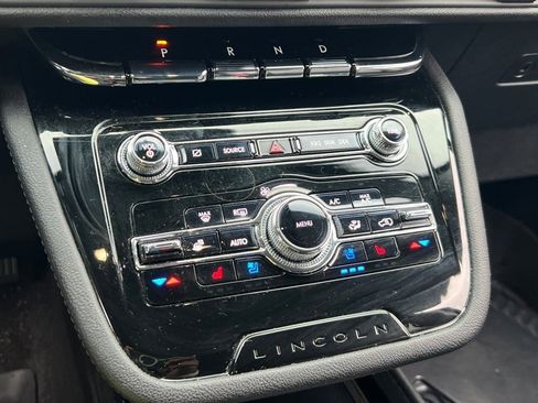 Certified 2022 Lincoln Corsair AWD w/ Equipment Group 101A image 24