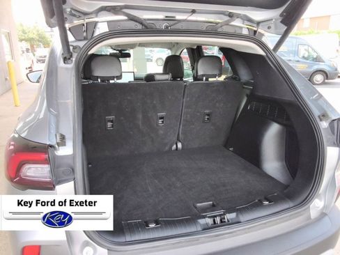 Used 2023 Ford Escape Platinum AWD/4WD image 13