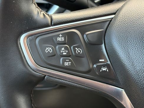 Used 2024 Chevrolet Equinox LT FWD image 18