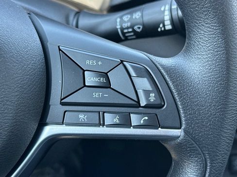 Used 2025 Nissan Sentra SV FWD image 29