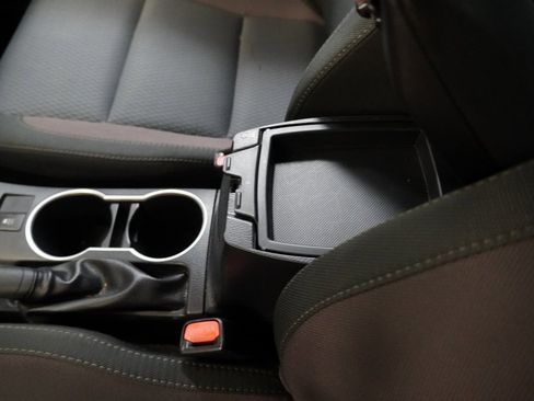 Used 2017 Toyota Corolla LE image 22