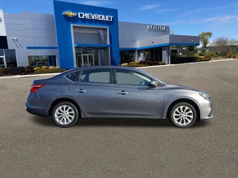 Used 2018 Nissan Sentra SV image 8