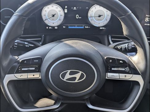 Used 2024 Hyundai Elantra Limited FWD image 27