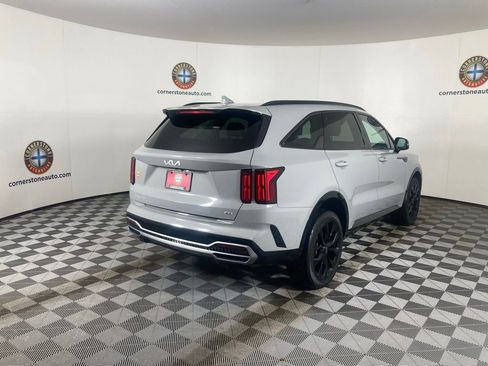 Certified 2023 Kia Sorento SX image 20