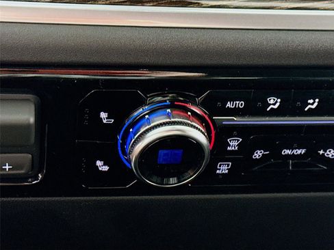New 2026 GMC Sierra 1500 SLE AWD/4WD image 14