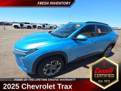 Used 2025 Chevrolet Trax LT